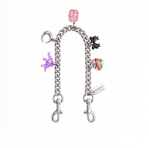 Porte-clés mignon en résine cerise rouge avec pendentif fleur de cerisier, breloque de sac portable, cadeau d'anniversaire, accessoire polyvalent - Product Image 5