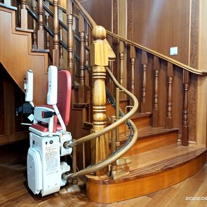 <span class=keywords><strong>Montascale</strong></span> curvo personalizzato per scale <span class=keywords><strong>a</strong></span> <span class=keywords><strong>chiocciola</strong></span> | Strumento di misurazione della guida 3D | Sedile in pelle | Pedana antiscivolo - Product Image 3