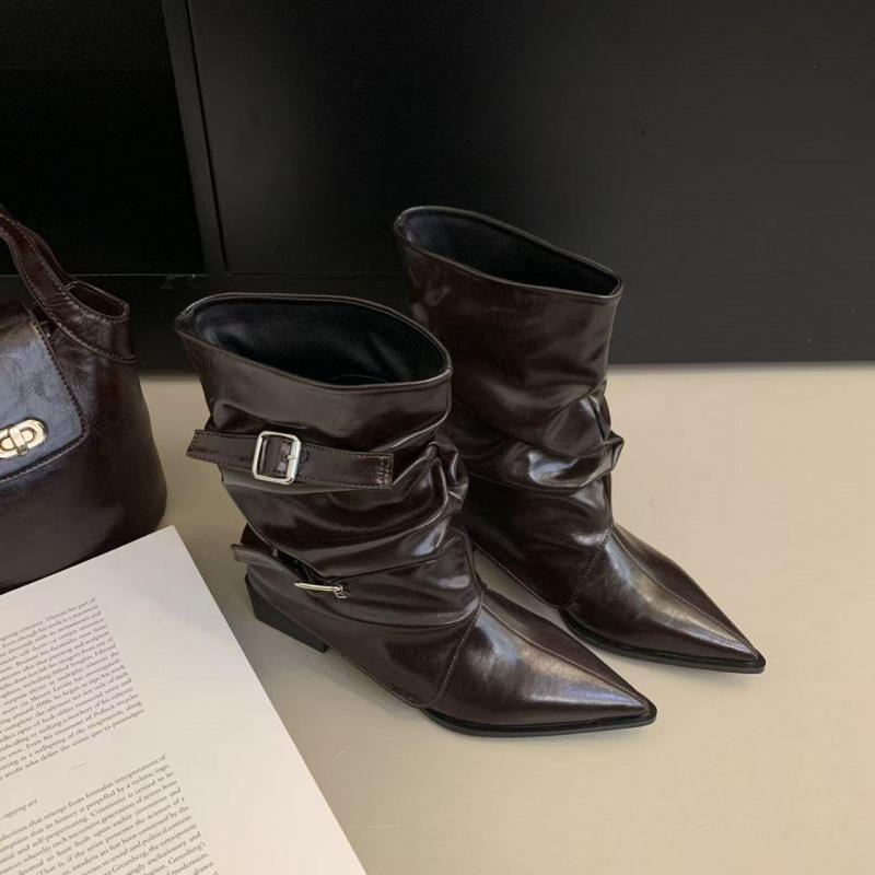 สีน้ำตาล