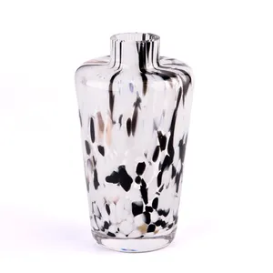 Bouteille en verre de parfum de diffuseur de roseau d'aromathérapie en verre coloré fait à la main en gros