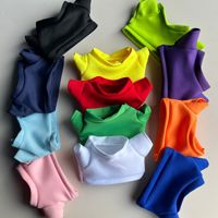 Vêtements pour poupées de 8 pouces SongshanToys OEM ODM, accessoires de haute qualité, t-shirt en peluche couleur unie avec logo personnalisé