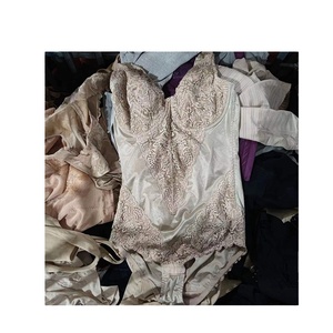 เสื้อค<span class=keywords><strong>รอ</strong></span>ปท็อปมือ<span class=keywords><strong>ส</strong></span>องคุณภาพดี เกรด A ลายรุ้ง  วั<span class=keywords><strong>ส</strong></span>ดุผสม  <span class=keywords><strong>ส</strong></span>ำหรับฤดูร้อน  แบบรัดรูป  ขายเป็นมัด - Product Image 1