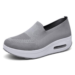 Chaussures de sport décontractées pour femmes, baskets de marque tendance, nouvelle collection, grande taille, noires, en maille respirante, pour la course à pied - Product Image 5
