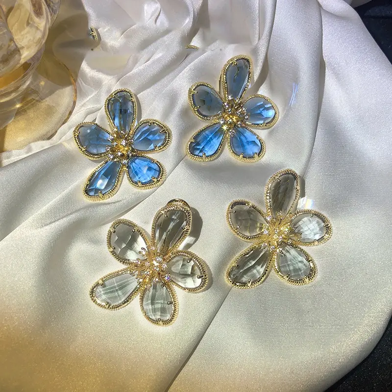 Роскошные серьги ручной работы с голубым стеклом и фианитами в форме цветка, элегантные серьги-гвоздики с 5 лепестками из прозрачного кристалла CZ