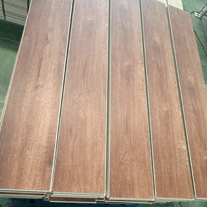 Suelos SPC <span class=keywords><strong>de</strong></span> Bajo <span class=keywords><strong>Precio</strong></span> con Diseño <span class=keywords><strong>de</strong></span> Grano <span class=keywords><strong>de</strong></span> Madera, Antideslizantes e Impermeables, para Decoración <span class=keywords><strong>de</strong></span> Suelos <span class=keywords><strong>de</strong></span> Casas, Apartamentos <span class=keywords><strong>y</strong></span> Villas - Product Image 4