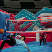 Parcours d'obstacles gonflable commercial pour adultes : Jeux gonflables géants pour aire de jeux, défis et châteaux gonflables