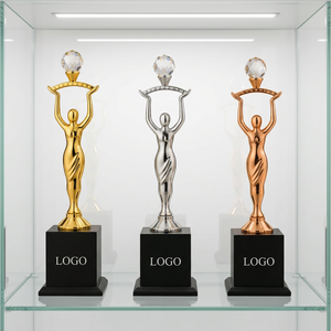 Trophée en métal moulé sous pression de haute qualité POOJA GIFT CORPORATION avec gravure laser, design portable, finition de luxe pour les jeux sportifs - Product Image 1