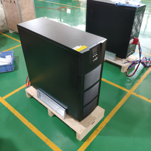 Alimentation sans interruption (ASI) triphasée haute fréquence 380/400/415 VAC avec batterie intégrée 7 Ah pour centre de données - Product Image 1