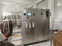 Nouvelle technologie : Machine à eau hydrogénée par électrolyse pour une eau potable saine, l'hydrogène atteint sa saturation.