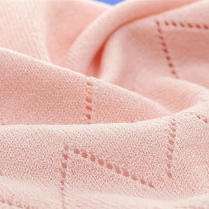 Filato Core <span class=keywords><strong>Spun</strong></span> ad Alta Torsione 68NM/2 70% Viscosa 30% PBT per Macchine da Maglieria di Moda, Vendita Calda dalla Fabbrica Xinglin - Product Image 4