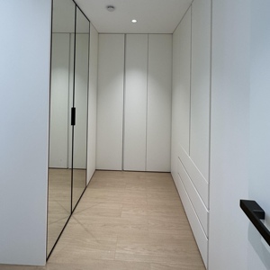 <span class=keywords><strong>Armoire</strong></span> îlot moderne minimaliste de style italien, de luxe léger, pour dressing, meuble de rangement de bijoux sur pied pour la maison - Product Image 3