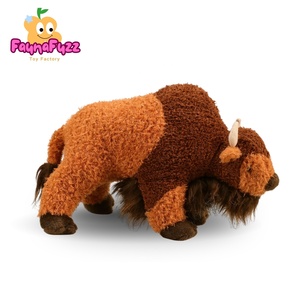Offre Spéciale <span class=keywords><strong>Animal</strong></span> <span class=keywords><strong>Crossing</strong></span> Buffalo Peluche Super Douce en Plastique Brodé Jouet en Peluche Rembourré Coton PP Souvenir Premium - Product Image 2