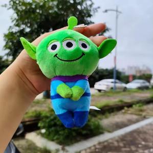 Toy Story Buzz Lightyear y Amigos, Llaveros de Peluche Suave de 10 cm, Muñecos de Tela de Algodón que Incluyen Woody, Alien, Mike y <span class=keywords><strong>Hamm</strong></span>, Regalo Perfecto de Cumpleaños - Product Image 4
