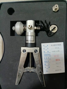 Y039 Pneumatic Calibrator Test <b>Pump</b> Hand-held Calibration 16 <b>Bar</b> Y039 Hand-held Calibration <b>Pump</b> Y039 Pneumatic - Product Image 3