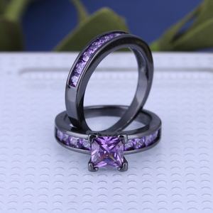 Bague en argent antique noir et or Silverwill pavée de pierres CZ violettes, bijoux élégants pour les amoureux - Product Image 4