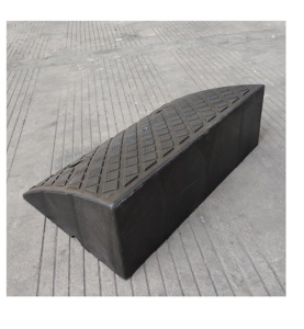Rampa de Plástico Resistente para Sillas de Ruedas, Bicicletas, Motos y Coches, para Garajes, Entradas y Bordillos, Personalizable al por Mayor - Product Image 6