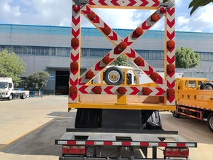 Vehículos <span class=keywords><strong>de</strong></span> Advertencia Dongfeng 4X2 para Construcción <span class=keywords><strong>de</strong></span> Carreteras, Vehículos <span class=keywords><strong>de</strong></span> Protección Contra Colisiones - Product Image 5