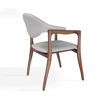 Nouvelle chaise de salle à manger en bois massif italien minimaliste blanc cendré avec accoudoirs en cuir ultra-fibre et rembourrage doux gris foncé pour la maison