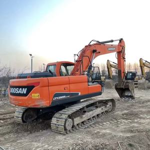Excavatrice hydraulique sur chenilles d'occasion Doosan DX225 de 22,5 tonnes pour travaux de terrassement, de carrière et de construction routière en Corée - Product Image 1
