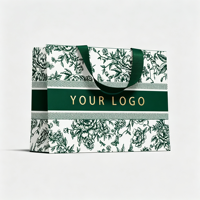 Sac de shopping en papier pour la vente au détail de mode, avec poignée intérieure dissimulée, 190-230 g/m², logo de marque personnalisé