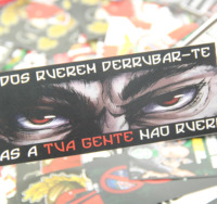 Autocollants en vinyle personnalisés style vintage club de football avec typographie vieillie, étiquettes imprimées sur feuille pour la décoration d'articles de voyage et de la vie quotidienne