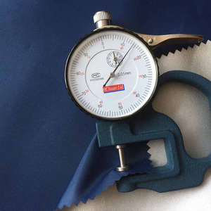 قماش أكسفورد 300D 600D مقاوم للماء مطلي بالبولي فينيل كلوريد الفلورسنت 100% بوليستر متين للاستخدام في الحقائب والخيام والأنشطة الخارجية - Product Image 4