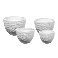Ensemble de pots de fleurs ronds en plastique blanc pour l'extérieur