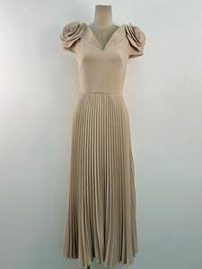 Abito da donna Boutique di qualità a vita alta con scollo a V a pieghe abito lungo in raso Haute Couture - Product Image 6