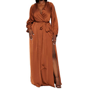 Fabricant de vêtements personnalisé élégant en <span class=keywords><strong>cuivre</strong></span> à manches froides enveloppant autour des robes de <span class=keywords><strong>demoiselle</strong></span> <span class=keywords><strong>d</strong></span>'<span class=keywords><strong>honneur</strong></span> en satin longues - Product Image 2