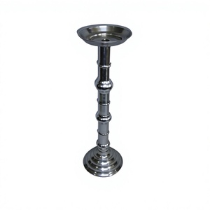 Bougeoir décoratif pour la maison en métal plaqué argent de haute qualité le plus en demande - Product Image 1