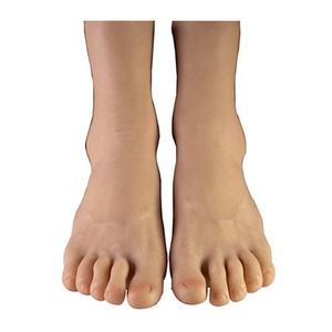 XINJI bir çift moda ayak modeli gerçekçi adam mankenler ayak seksi gerçekçi yumuşak silikon erkek ayak manken ayak - Product Image 1