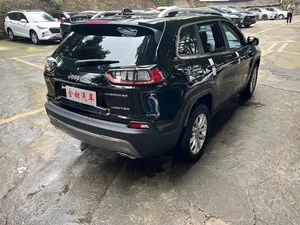 Personnalisation intérieure pour Jeep Cherokee 4 portes 5 places SUV de luxe essence automatique <span class=keywords><strong>2019</strong></span> 2020 2021 - Product Image 6