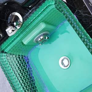 Sillón de Pedicura Eléctrico de Lujo con Masaje, Bomba de Drenaje Automática, Edición Moderna en Blanco y Negro para Salón - Product Image 4