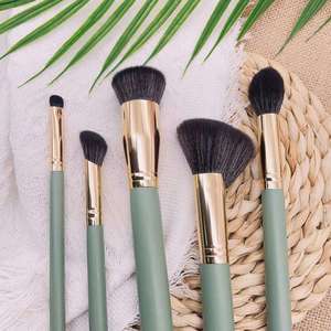 ชุดแปรงแต่งหน้ามืออาชีพ YRX 5 ชิ้น ชุดแปรงสำหรับลงแป้ง คอนทัวร์ และแต่งหน้า สีเขียว - Product Image 3