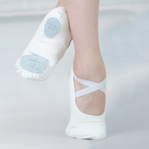 รองเท้าเต้นรำคุณภาพสูง ระบายอากาศได้ดี ยืดหยุ่น พื้นนุ่ม ไม่มีเชือกผูก แบบยูนิเซ็กซ์ ทรงเล็บแมว สำหรับฝึกบัลเลต์ เหมาะสำหรับผู้ใหญ่และเด็ก - Product Image 3