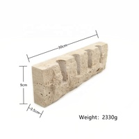Porte-bougie long en travertin beige à quatre trous, 300 mm, surface texturée pour l'affichage des bougies