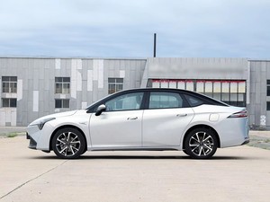 Nuovo Veicolo Elettrico Geely <span class=keywords><strong>Han</strong></span> Ang <span class=keywords><strong>S</strong></span> Plus 70 Edition 53,2 kWh a Lunga Autonomia, Modello 2025, in Vendita - Product Image 6