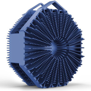 Brosse de bain carrée polygonale en silicone, poils doux, universelle pour le shampooing et le lavage du corps - Product Image 2