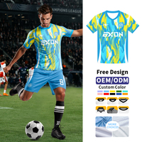 Uniformes de Fútbol Personalizados Coordinados con un Esquema de Colores Único, Conjunto de Uniforme a Medida para Club de Fútbol Profesional