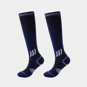 Chaussettes de compression roses pour le yoga, la course à pied, respirantes, soutien musculaire, longueur mollet, chaussettes de sport - Product Image 3