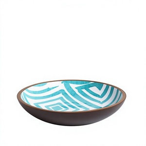 Tazón de Madera Hecho a Mano con Diseño de Mariscos Azules y Dos Cucharas de Madera para Servir Comida en Fiestas, Diseño Clásico - Product Image 6