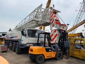 Cheap Zoomlion <b>Crane</b> 100 Ton Mobile <b>Crane</b> Zoomlion 100T Truck <b>Crane</b> In China - Product Image 4