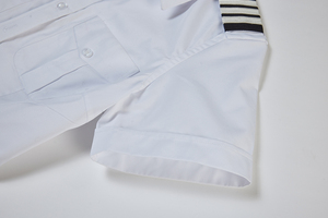 Chemise d'uniforme de style aviation avec épaulettes, blanche, à manches courtes, tenue de travail professionnelle pour hôtesses de l'air et pilotes - Product Image 3