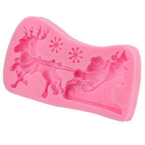 スノーフレーク型DIYシリコンモールドの3個の3Dサンタクローストナカイそり - Product Image 3