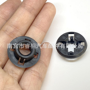 Tige de support de capot Shuangxuan 23 mm 8,2 mm en plastique pour Toyota Corolla E120 - Product Image 4
