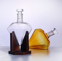 Decantador de Vino de Vidrio de Borosilicato de Alta Calidad en Forma de Diamante, Clásico, Soplado a Mano, 750 ml, Moderno, para Uso en Restaurantes, con Soporte de Madera