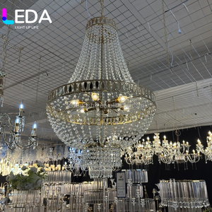 LEDA Nueva Lámpara de Araña de Hierro Forjado con Cuentas de Cristal para Bodas, Decoración de Escenarios de Hotel y Lugares de Boda - Product Image 6