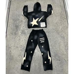 Conjunto de Sudadera con Capucha y Pantalones Deportivos OEM Personalizados con Estampado, Apliques, Bordados, Lavado Ácido, Ecológicos, de Peso Pesado y Ajuste Regular - Product Image 3