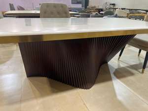 Mesa de Comedor Artesanal con Diseño de Onda - Product Image 2