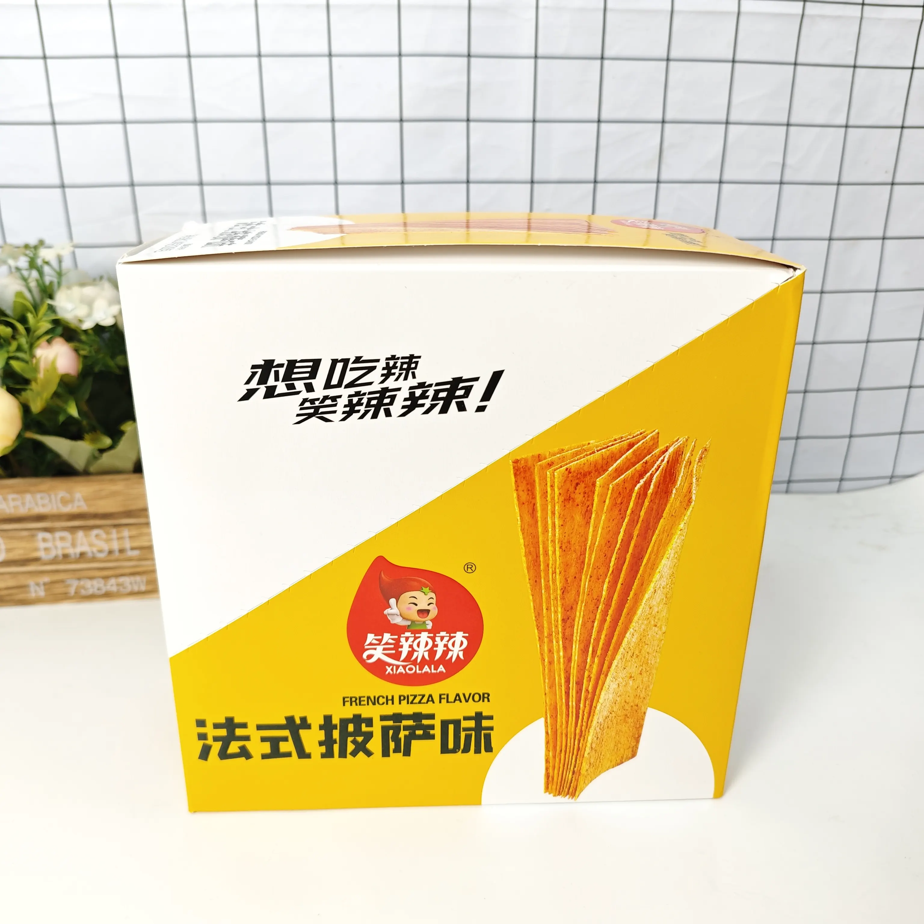 Hot sale Xiaolala New crispy french pizza flavor cereal Asian snacks Chinese spicy strips food